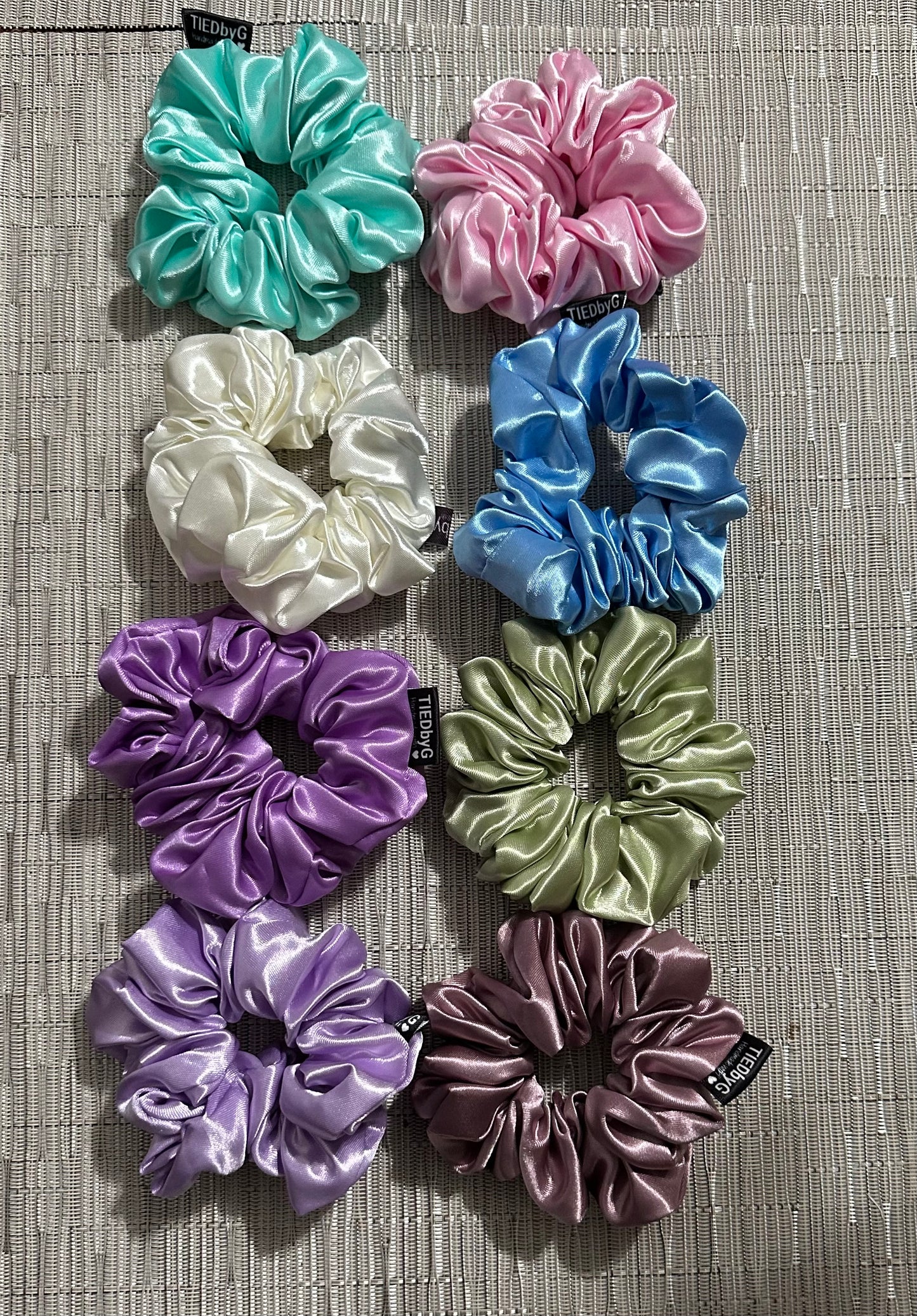 SCRUNCHIES - SATIN- Medium Sz